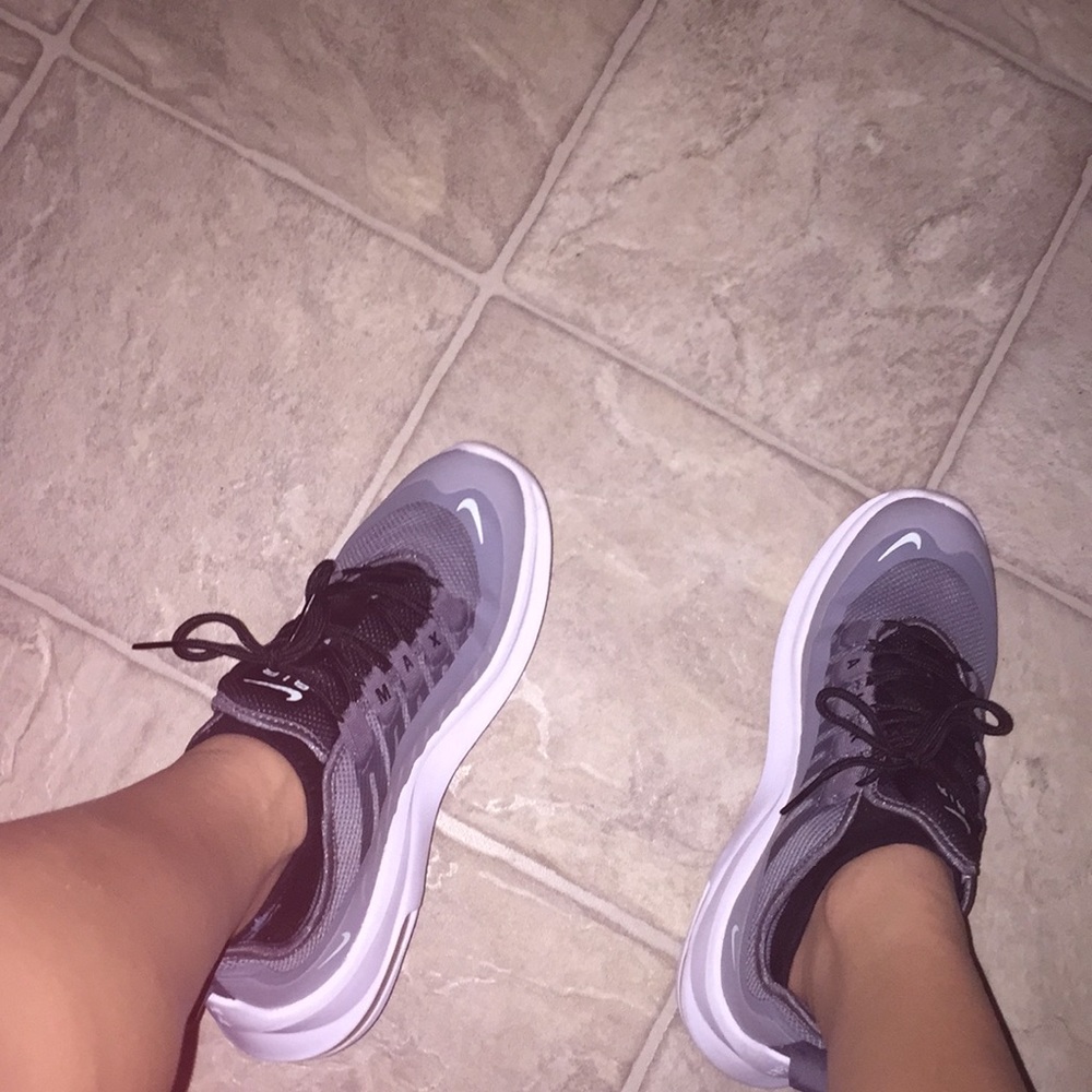 Nike air max axis
